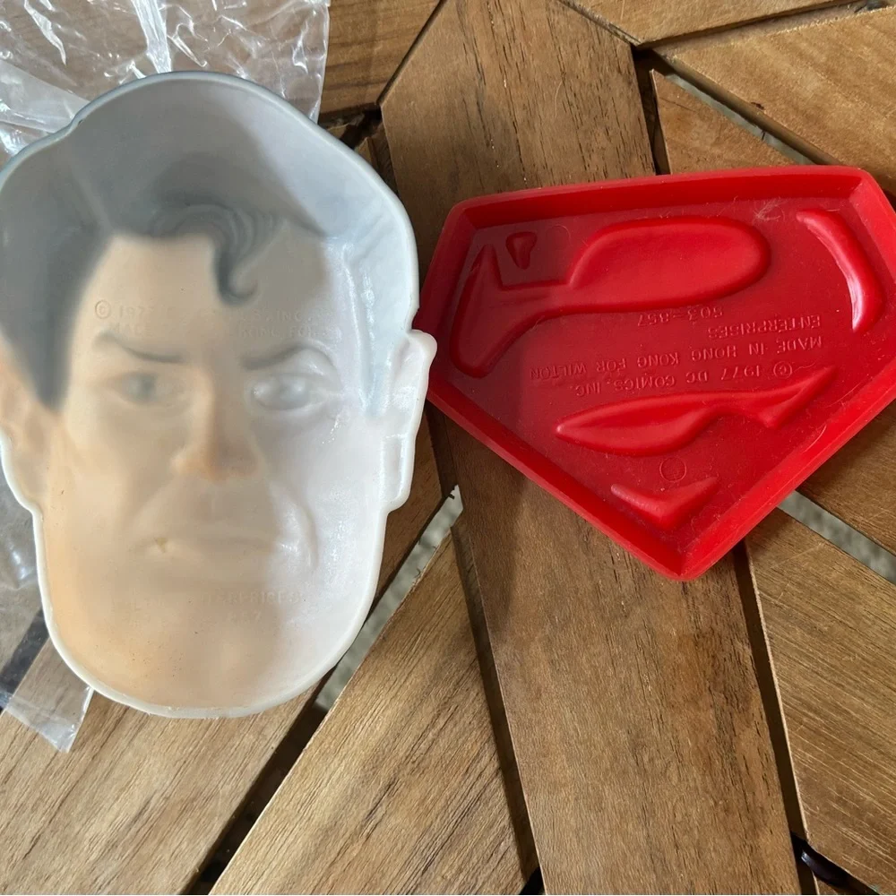 1977 Superman Cake Topper Set of 2 DC Comics Wilton Cakes UNUSED Superhero Party